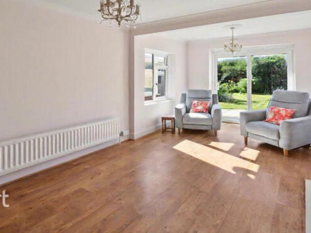 Bungalow for sale in Spring Park, Luton