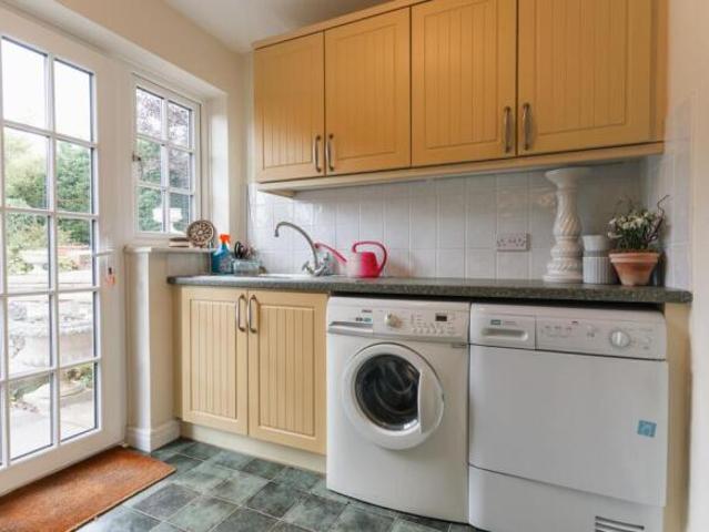 Bungalow for sale in Stanford On Avon, Leicestershire