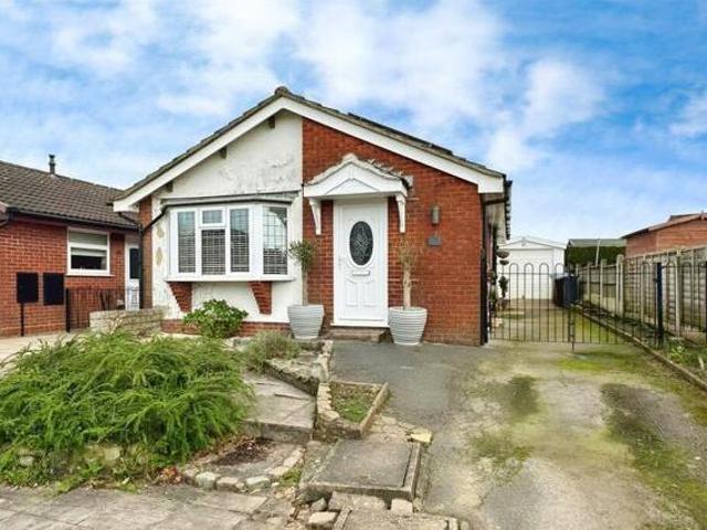 House for sale in Kingsley Moor, Staffordshire