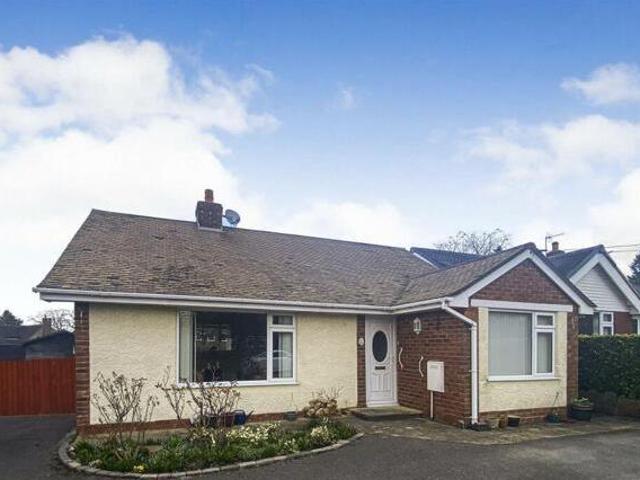 House for sale in Kingsley Moor, Staffordshire