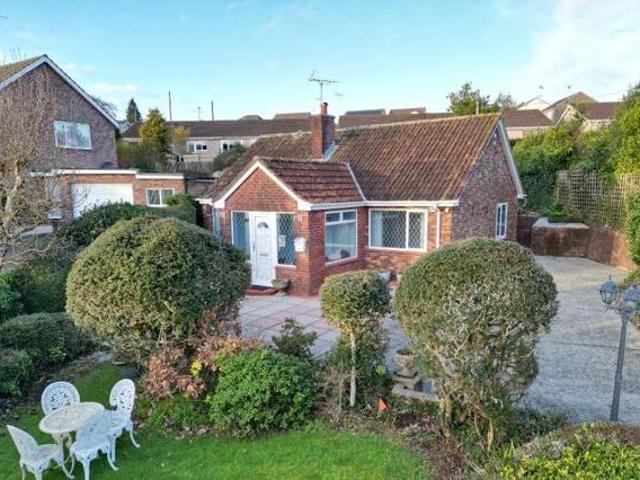 House for sale in Lamellion, Cornwall