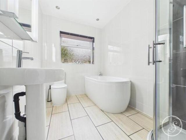 Bungalow for sale