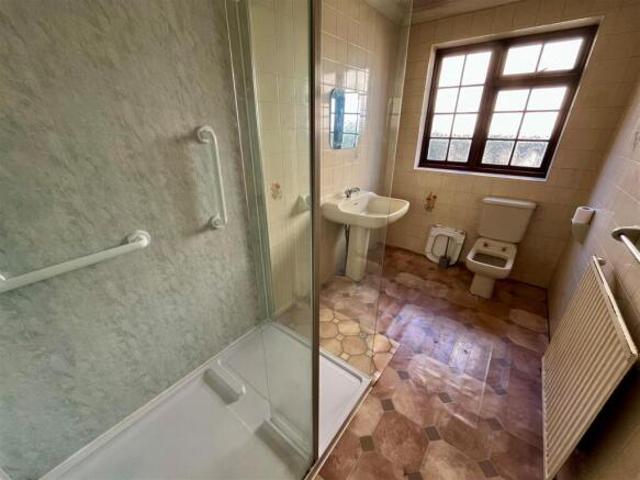 Bungalow for sale in Hull, City Of Kingston Upon Hull