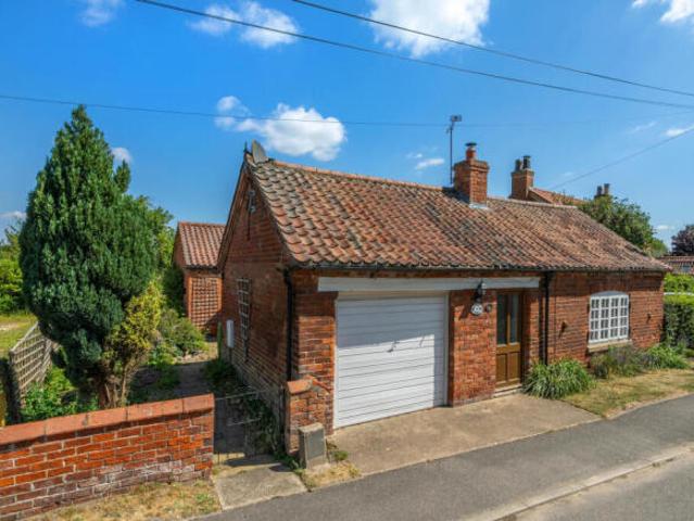 Bungalow for sale in Ashby De La Launde, Lincolnshire