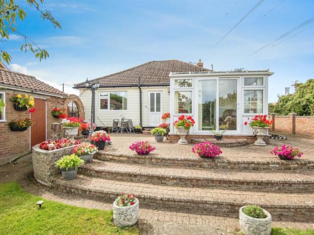 Bungalow for sale in Whitehouse, Key Street
