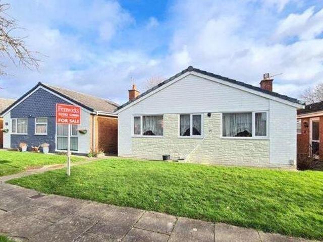House for sale in Woodcot, Middlecroft