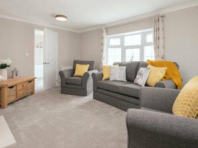 House for rent in Lenton Abbey, Haddon