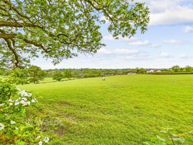 Bungalow for sale in Bridgefield, Kent