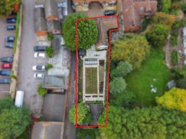 Bungalow for sale in Bedford