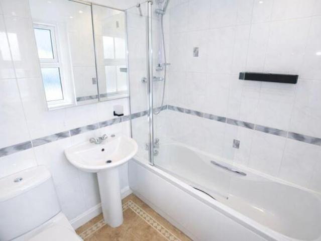 Bungalow for sale in Midway, Kent