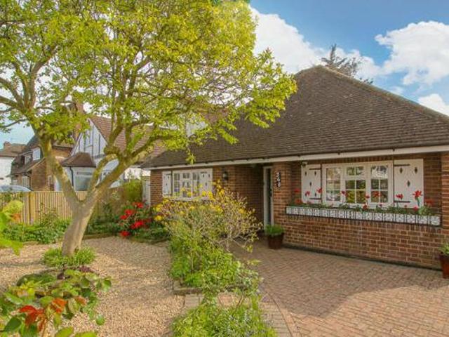 House for sale in Lower Halliford, Surrey