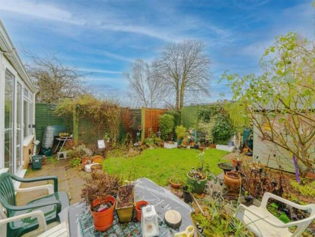 Bungalow for sale in Kings Heath, Wake Green
