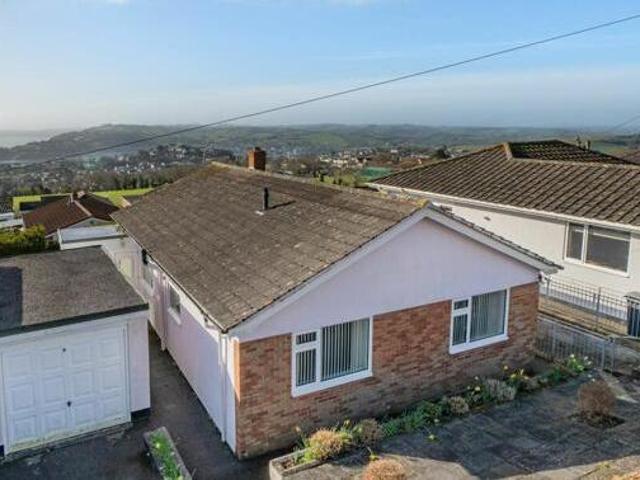 House for sale in Holcombe Down, Teignbridge