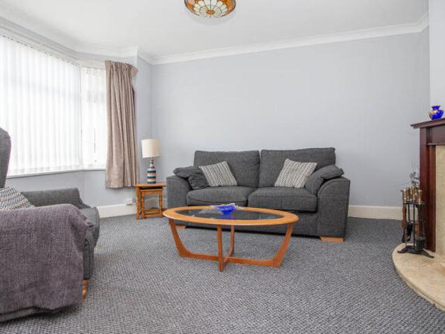 Bungalow for sale in London Borough of Redbridge, Greater London