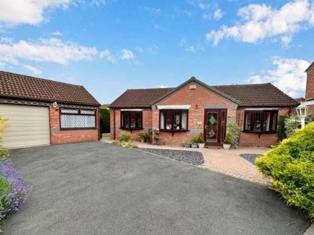 House for sale in Camp Hill, Warwickshire
