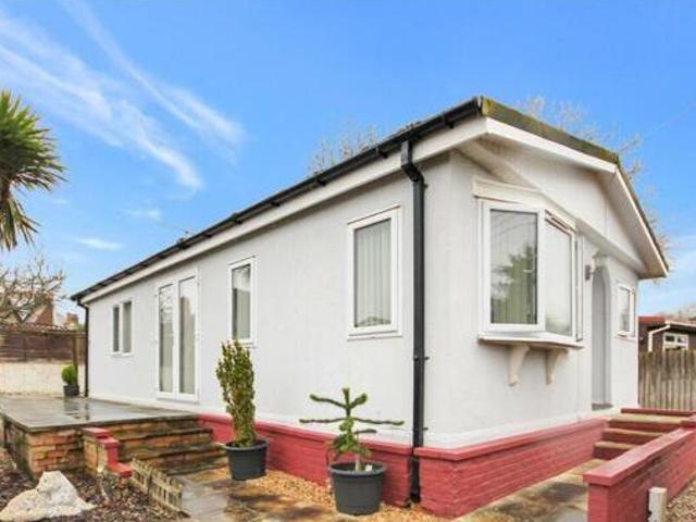 House for sale in Wellingborough, North Northamptonshire