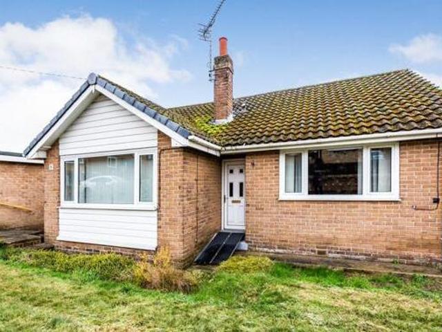 House for sale in Worsbrough Bridge, Worsbrough