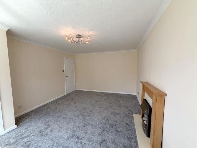House for rent in The Heath, Beamhurst