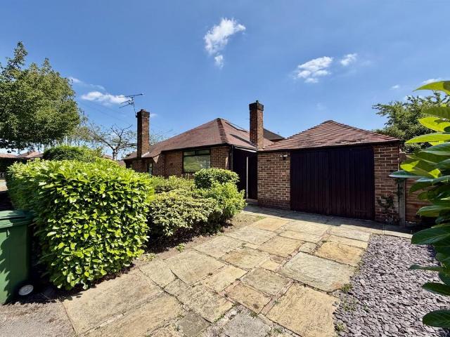 Bungalow for rent in Trafford Park, Greater Manchester