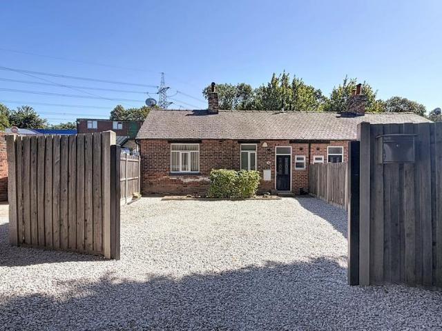 Bungalow for rent in Brackenfield, East Midlands