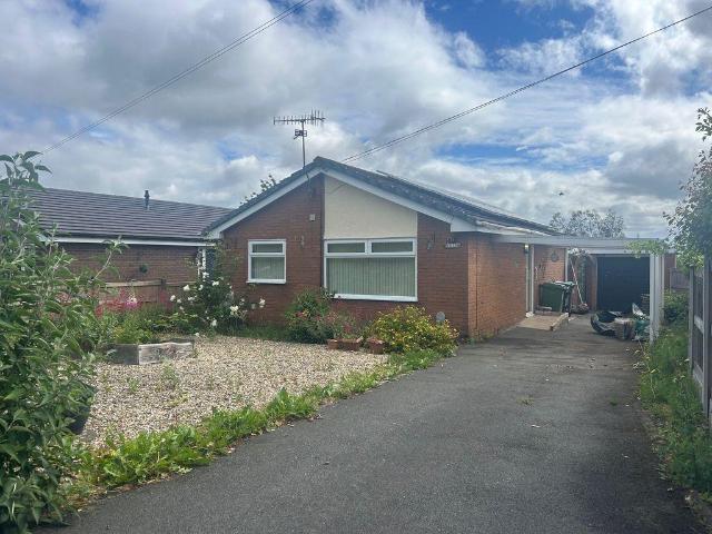Bungalow for rent in Johnstown, Wales