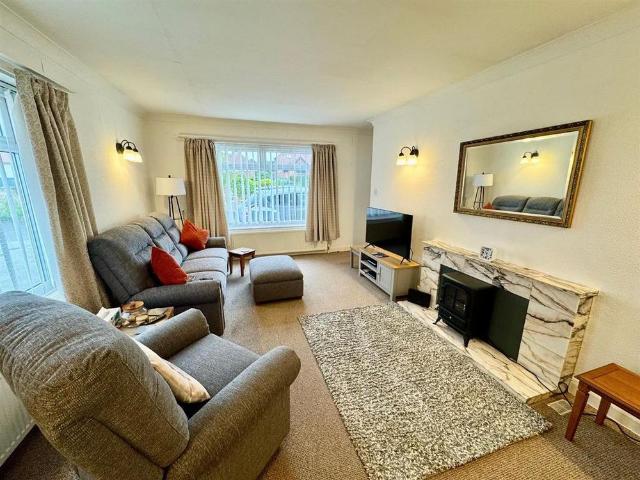 House for rent in South Cliff, Kepwick