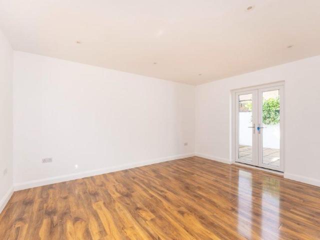 House for rent in Strawberry Hill, Greater London