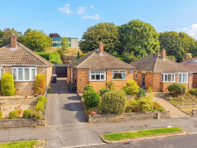 Bungalow for rent in Brackenfield, East Midlands