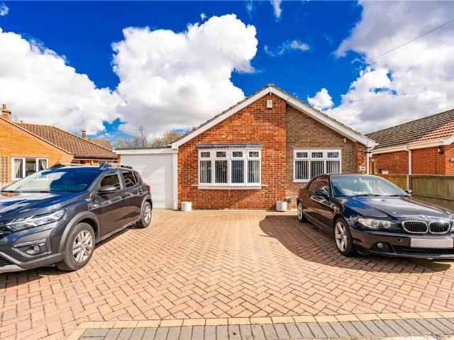 Bungalow for rent in Holton le Clay, Belleau