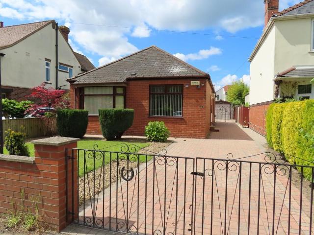 Bungalow for rent in Rawcliffe