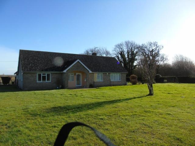 Bungalow for rent in Chedburgh, Suffolk