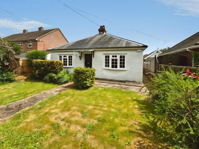 Bungalow for rent in Ash, Kent