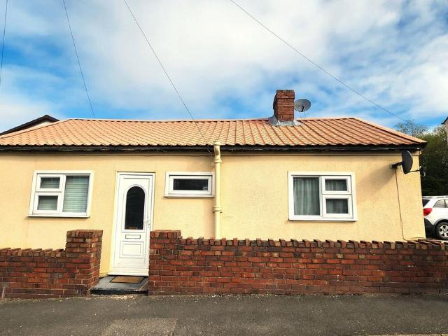 Bungalow for rent in Nether End, Quarry Bank