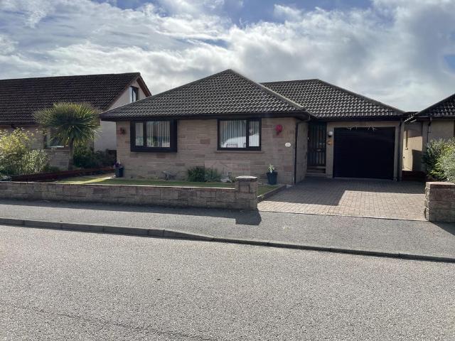 Bungalow for rent in Scotland