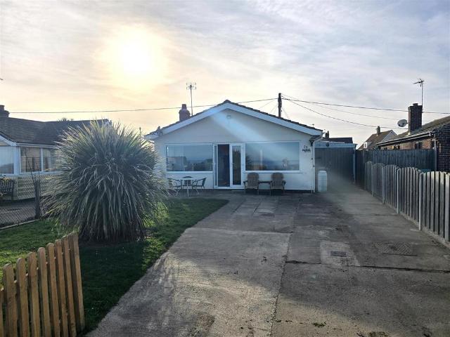 Bungalow for rent in Stokesby, Isle Of Man
