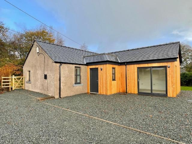 Bungalow for rent in Scotland