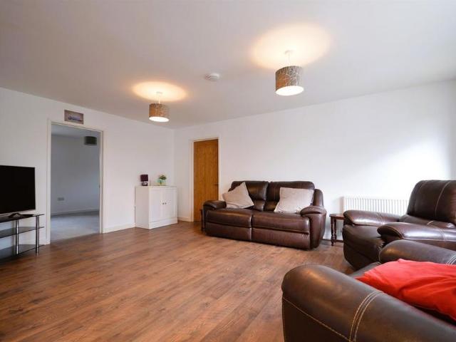 House for rent in Littlecote, West Sussex