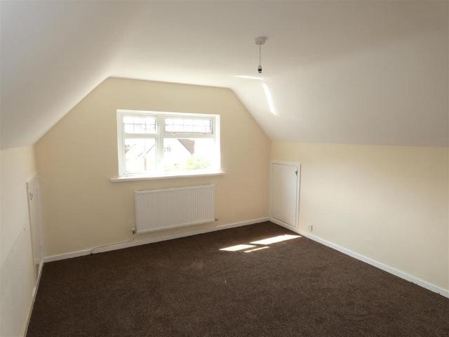 Bungalow for rent in Broadlands, Wales