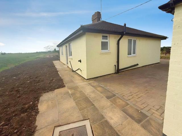 Bungalow for rent in Crowland, Gosberton Clough