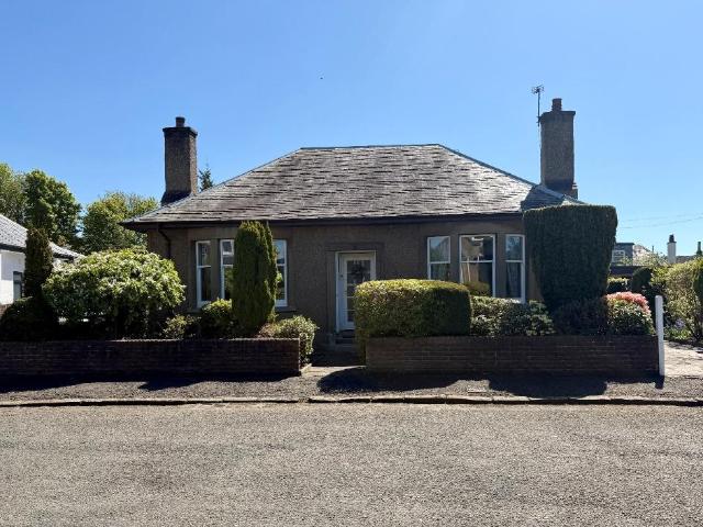 Bungalow for rent in Cambuskenneth, Scotland