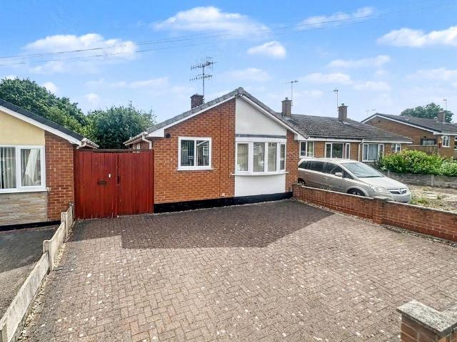 Bungalow for rent in Caldermill, East Midlands