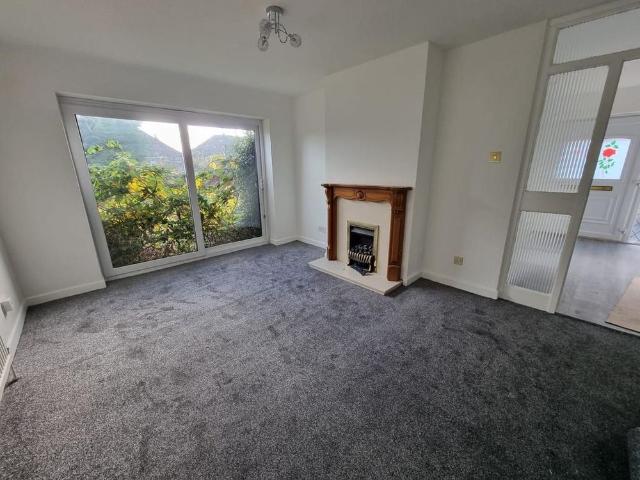 House for rent in Stocking Farm, Old Wharf