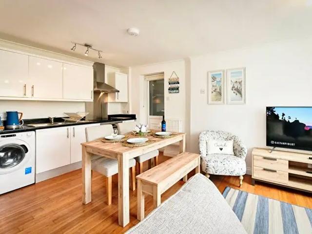 Apartment for rent in Thistleboon, Mumbles
