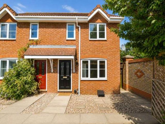 Farm for rent in Colliers End, Hertfordshire