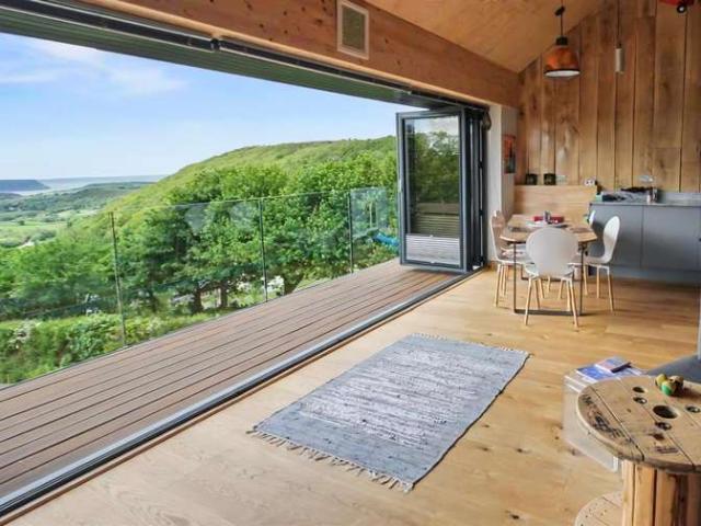 Farm for sale in Penbryn, Brynhoffnant