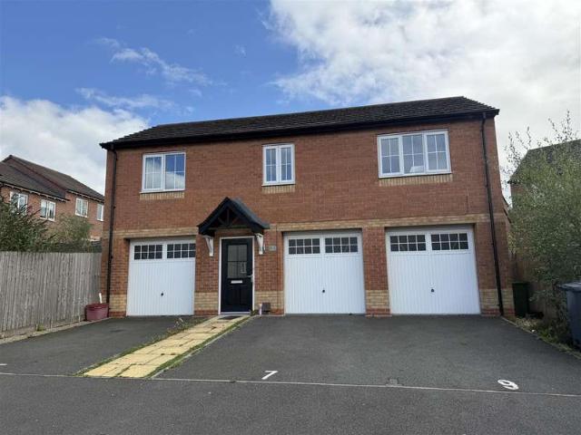 Farm for sale in Blackfordby, Leicestershire