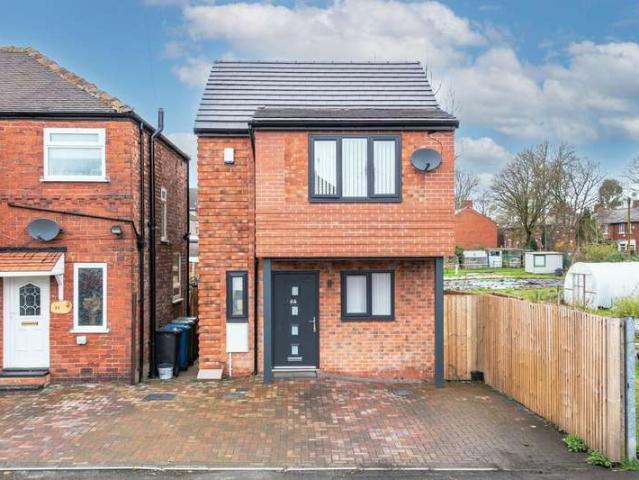 Farm for sale in Besses o' th' Barn, Bury