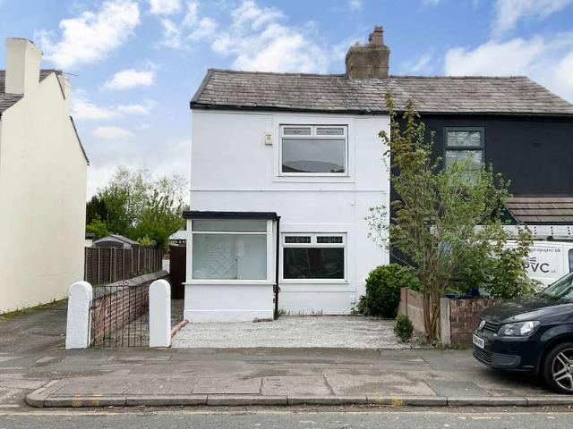 Farm for sale in Blowick, Southport