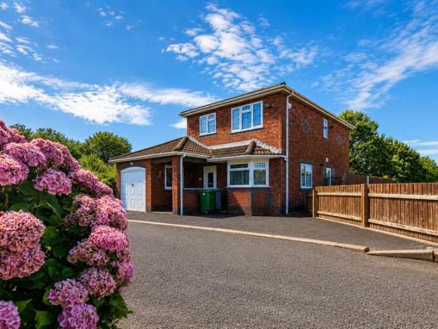 Farm for sale in Falcon Lodge, Wales