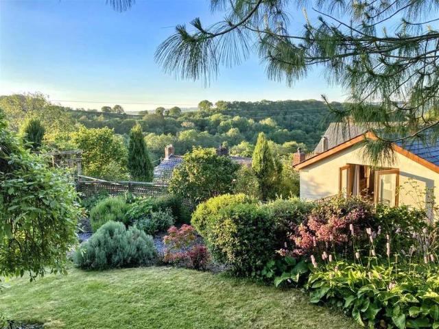 Farm for sale in Cwmhiraeth, Waungilwen